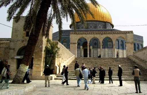 باحات المسجد الاقصى