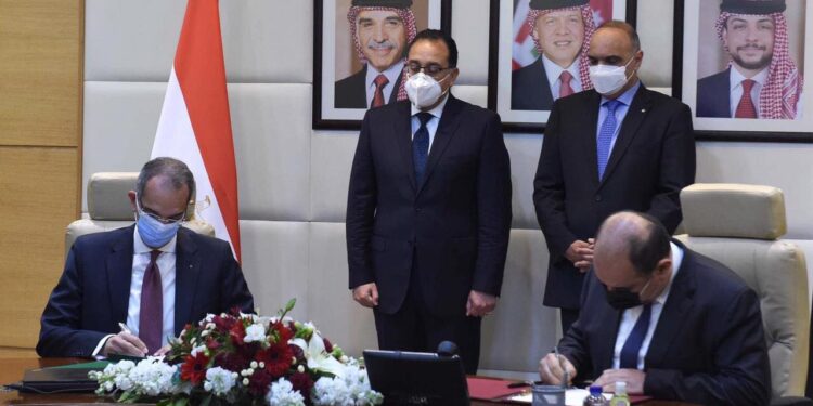 توقيع مذكرة تفاهم في الاتصالات بين مصر والاردن