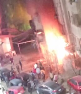حريق هائل في مبنى تابع لـ حي الهرم.. والنيران تلتهم المكان (صور وفيديو) 1