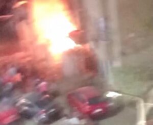 حريق هائل في مبنى تابع لـ حي الهرم.. والنيران تلتهم المكان (صور وفيديو) 3