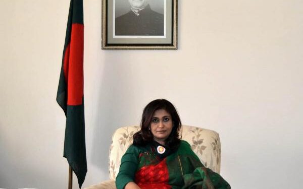 سفيرة بنجلاديش