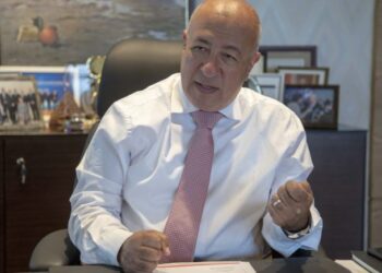 يحيى أبو الفتوح نائب رئيس البنك الأهلى المصرى