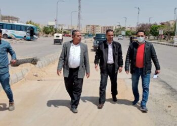 مسئولو جهاز "بدر" يتفقدون المرحلة الثانية من مشروعات تطوير الطرق بالمدينة 1