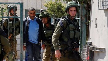 الاحتلال الإسرائيلي يعيق وصول المصلين للمسجد الأقصى 6