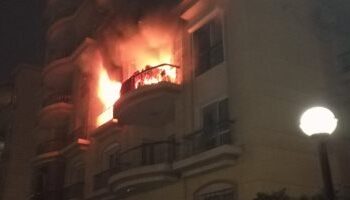 نشوب حريق داخل شقة في عمارة بدار السلام 1