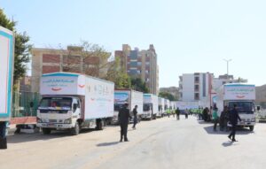 محافظ سوهاج يشهد انطلاق قافلة "قطار الخير" لدعم الأسر الأكثر احتياجا 4