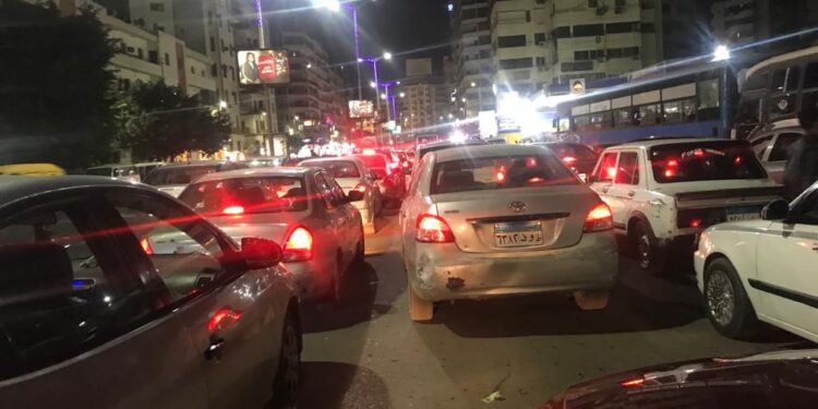 صور.. شلل مروري تام في ميدان الجيزة لأكثر من ساعة
