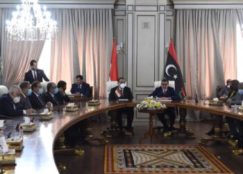 رئيس الوزراء المصري ورئيس حكومة الوحدة الوطنية الليبية يشهدان التوقيع على 11 وثيقة لتعزيز التعاون بين البلدين