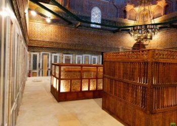 الآثار: ٥٠٠ زائر اليوم لقبة ضريح الإمام الشافعي بعد ترميمها 4