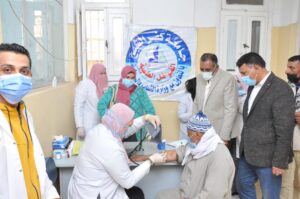  إجراء الكشف الطبي على  1019 حالة في قافلة طبية لجامعة كفرالشيخ 