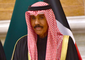 أمير الكويت يبعث برقية إلى الرئيس السيسي للتعزية في ضحايا قطار القليوبية 3