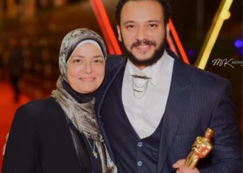 أحمد خالد صالح والراحلة والدته