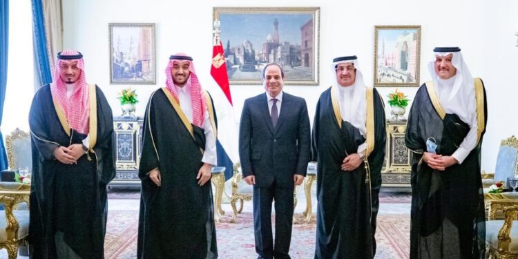السيسي يستقبل وزير الرياضة السعودي عبد العزيز الفيصل