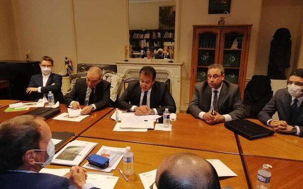 وزير التعليم العالي يعقد اجتماعًا مع الشركات المتقدمة لبناء "بيت مصر" بباريس 1