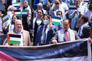 وقفة المحامين تضامنا مع فلسطين 