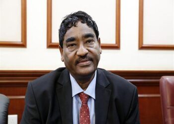 وزير الصناعة السوداني يؤكد أهمية دفع العلاقات الإقتصادية مع مصر 2
