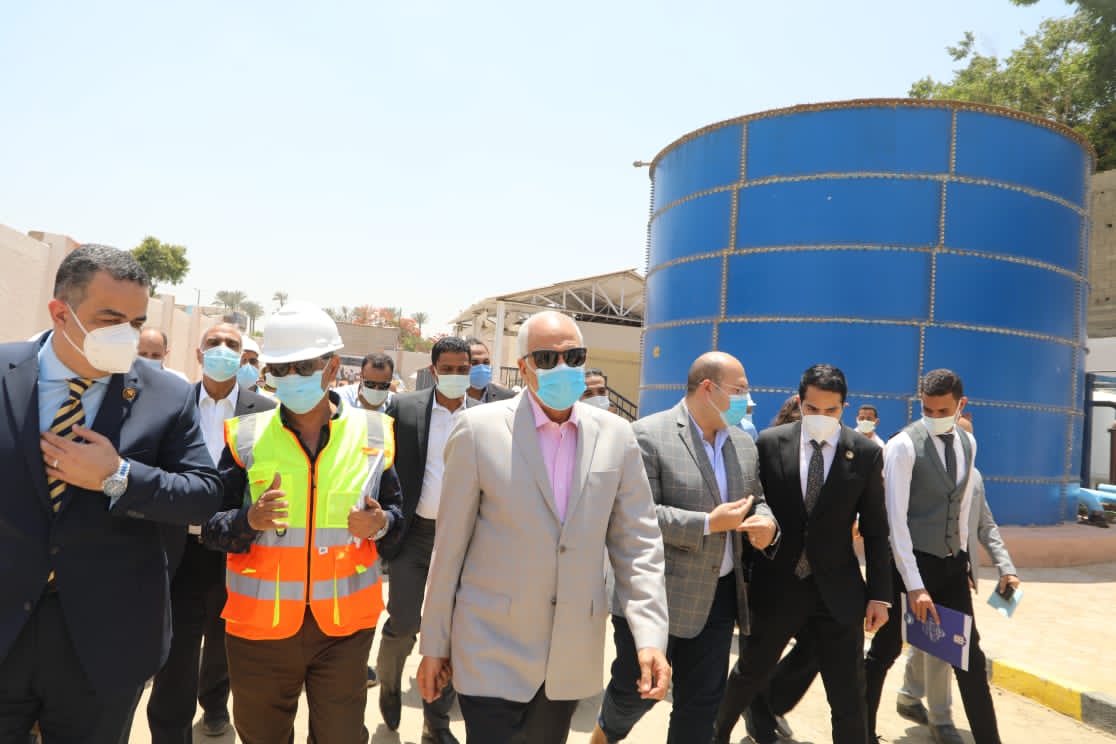 محافظ الجيزة يفتتح مشروع تأهيل محطة مياه منيل شيحة بـ مدينة أبو النمرس 4