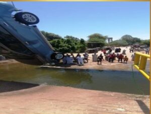 قوات الإنقاذ بالأقصر تتمكن من إنقاذ ثلاث أشخاص عقب سقوط سيارة بمياه نهر النيل…صور 3