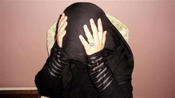 إحالة أوراق المتهمة بقتل زوجها بمساعدة عشيقها بشبرا الخيمة للمفتي 1