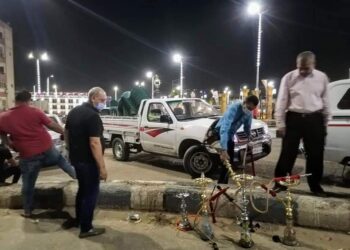 ضبط ومصادرة شيش وإشغالات طريق في حملة ليلية بحي شرق سوهاج 1