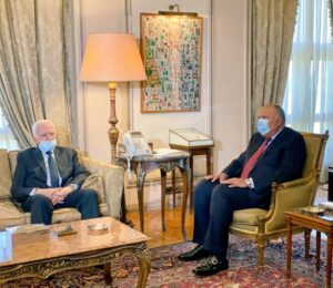 وزير الخارجية يستقبل رئيس تنفيذية غزة