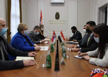 سفير مصر في بلجراد يبحث التعاون الثنائى مع وزيرتى الاقتصاد والتجارة بصربيا 2