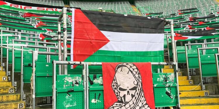 أعلام فلسطين تزين مدرجات الدوري الاسكتلندي 1