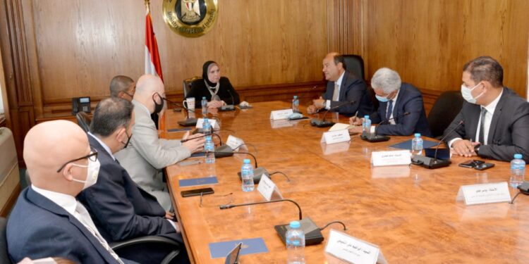 وزيرة التجارة: دراسة انشاء محور تجاري مباشر بين مصر والبحرين 1