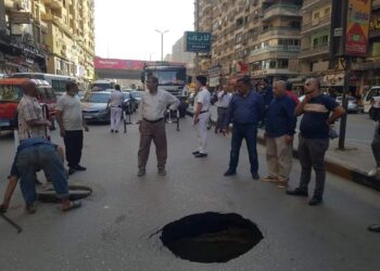هبوط أرضي في شارع فيصل الرئيسي (صور) 4
