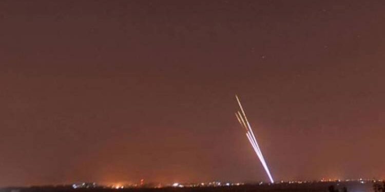 عاجل.. إطلاق 3 صواريخ من جنوب لبنان تجاه إسرائيل 1