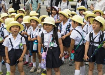 الأطفال في اليابان
