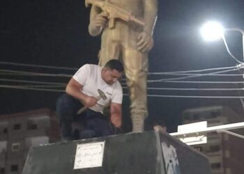 تمثال الشهيد احمدمنسي