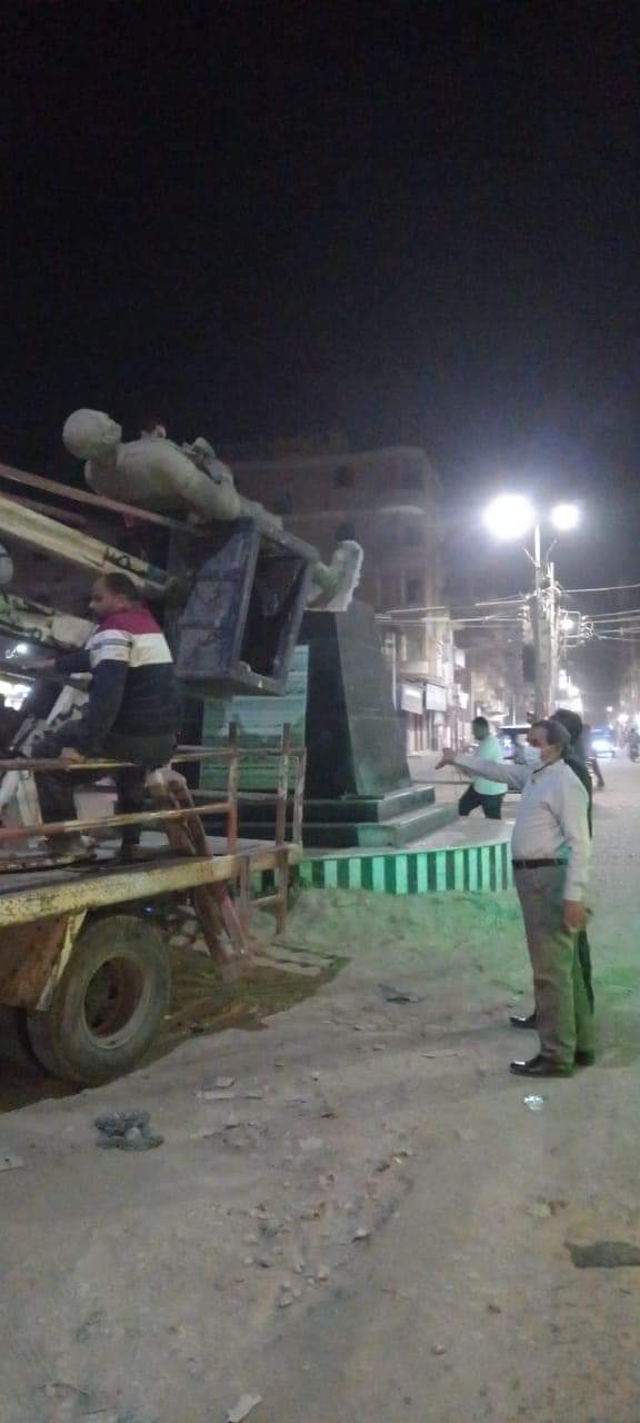 رفع تمثال احمد منسي