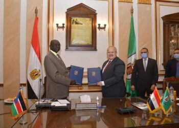 مذكرة تفاهم بين جامعة القاهرة وجنوب السودان