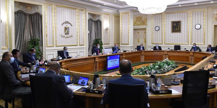 رئيس الوزراء: الأسبوع المقبل بدء إنتاج أول عبوة من لقاح «سينو فاك» بمصر 1