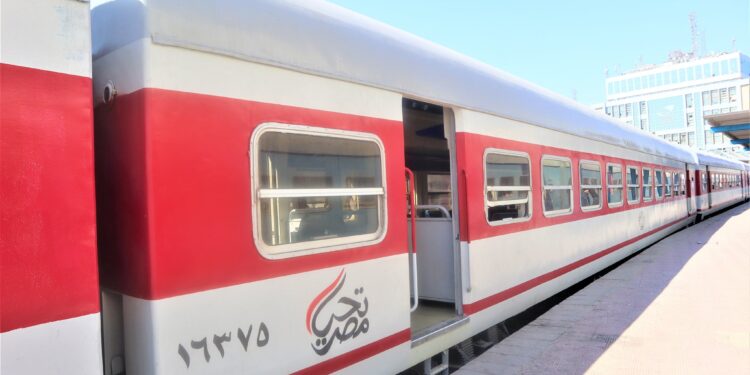 السكة الحديد: رفع خدمة بعض القطارات بعربات محسنة " تحيا مصر" 1