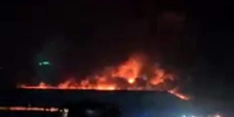حريق البحيرة.. ماس كهربائى وراء اشتعال النيران في محطة الحاصلات الزراعية 1
