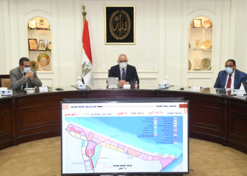 وزير الإسكان يتابع الموقف التنفيذي لمشروعات المرحلة العاجلة بمدينة رشيد 1