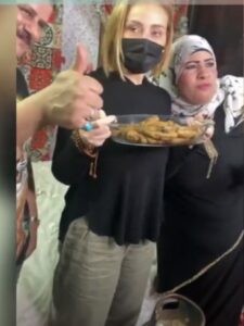 استياء وغضب من ريهام سعيد بعد ظهورها مع أم نور صاحبة فيديوهات الطبخ من غرفة النوم 2