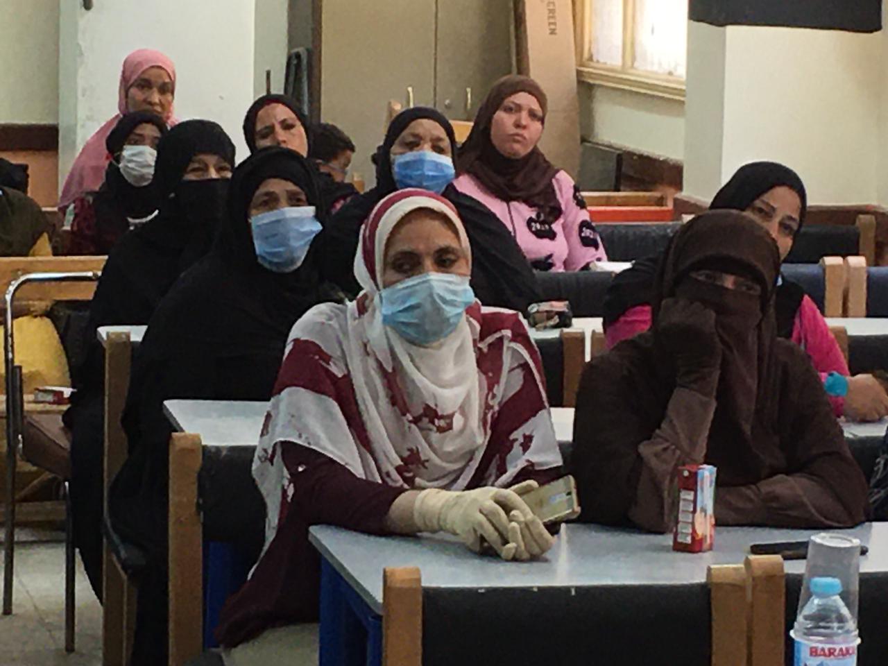 قومى المرأة بسوهاج يطلق حملة "احميها من الختان" بقرى المحافظة 5
