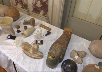 النائب العام يسترد 114 قطعة أثرية من باريس "فيديو" 1