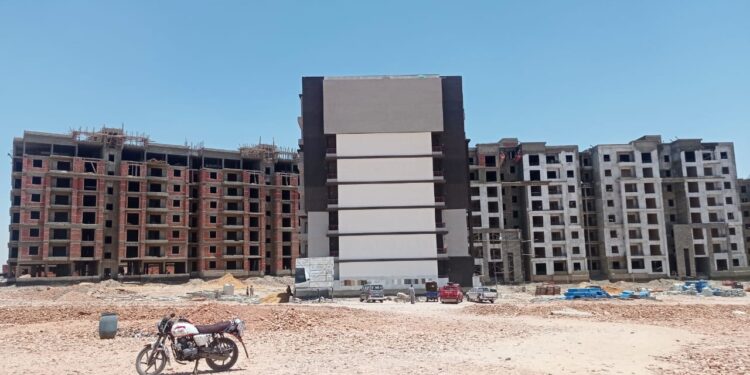 الإسكان: بدء تشطيب 1024 وحدة سكنية بعمارات"JANNA" بمدينة ملوي الجديدة 1