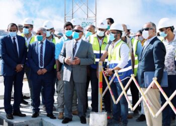 وزير النقل يتابع معدلات تنفيذ المشروعات الخدمية بميناء الإسكندرية 1