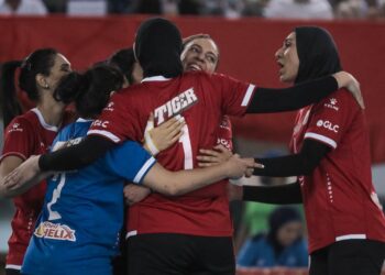 «سيدات طائرة الأهلي» يتوج ببطولة كأس مصر 1