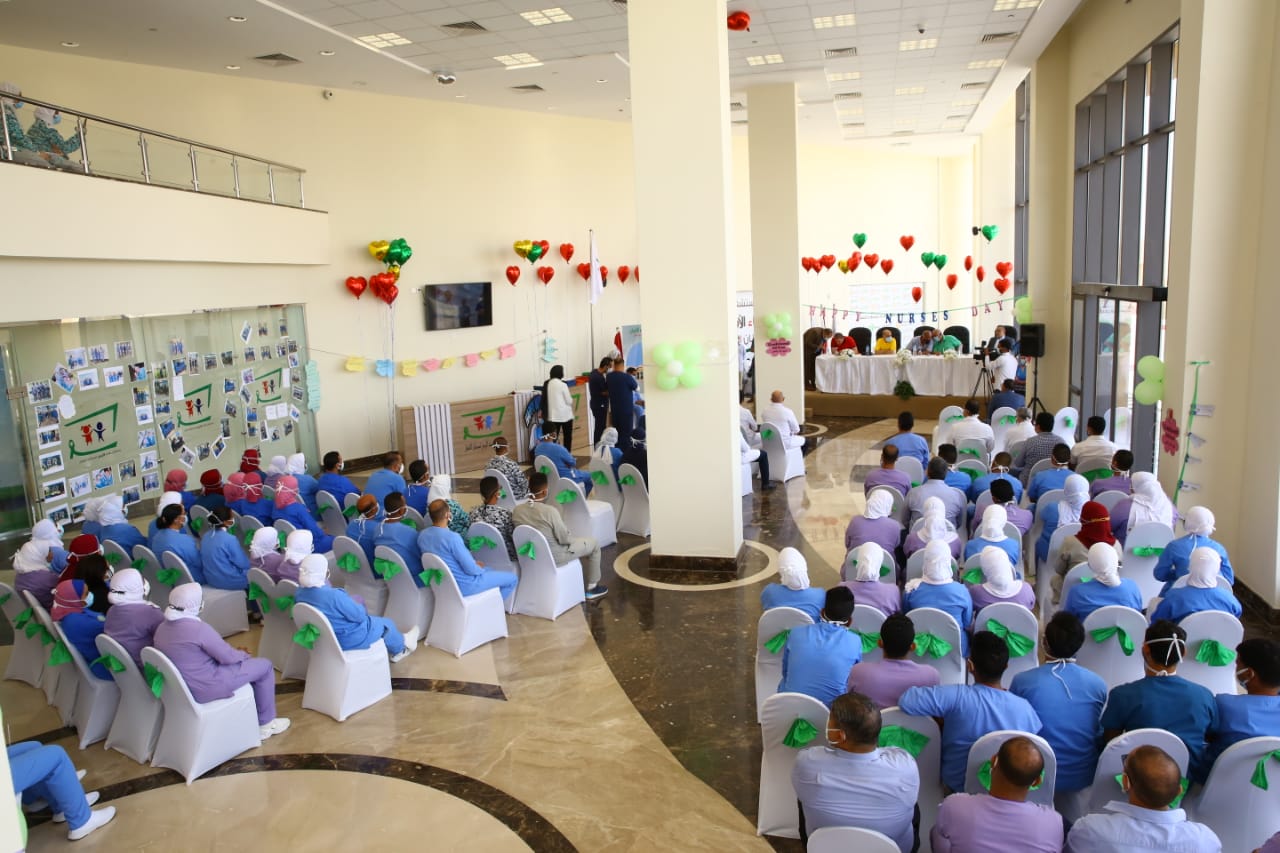 تكريم 40 ممرضا وممرضة من العاملين بمستشفى الأورام بالأقصر (صور) 2