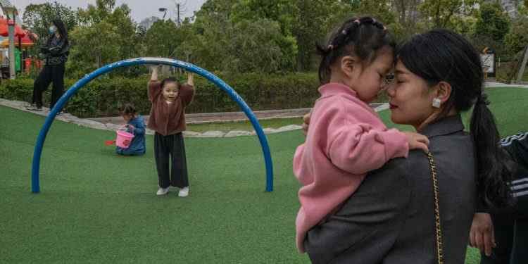 بالفيديو.. الصين تسمح بإنجاب 3 أطفال.. هل فشلت سياسة الطفل الواحد؟ 1