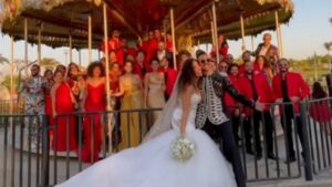 حسن أبو الروس يبهر الجمهور بحفل زفاف خارج التوقعات كالمعتاد