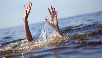 غرق شاب وإنقاذ 2 آخرين بـ شاطئ العريش 5