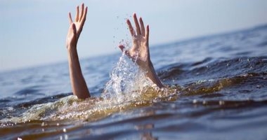 غرق طفل وإنقاذ 2 آخرين بشاطئ النخيل بالإسكندرية 1