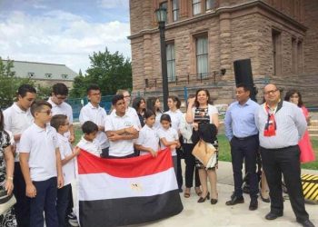 رفع العلم المصري امام البرلمان الكندي